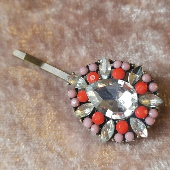 Anthropologie Accessories - Sparkly hair pin